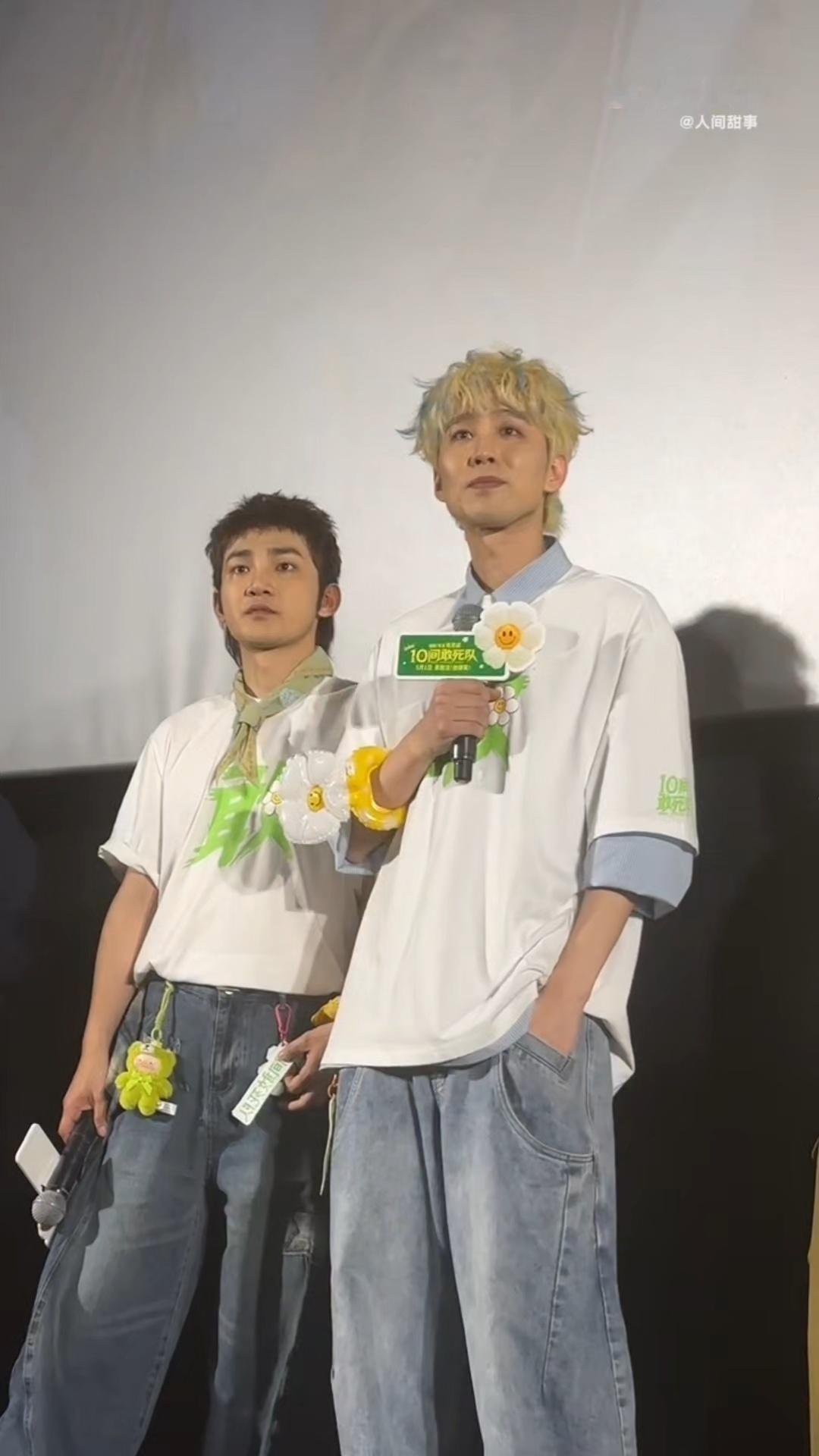 朋友靠唱京剧紧急撤回我跳楼《10间敢死队》今天首映现场笑死了，里面有个片段是想不