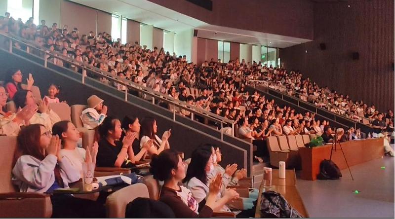 艺术党课走进校园：原创舞台剧《西山红色交通线》在北京化工大学成功上演