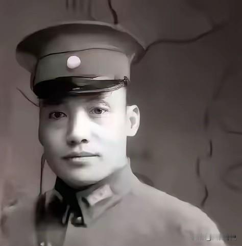 国军师长被俘后竟随红军参加长征，妻子变卖全部家产千里寻夫，建国后成功出任新中国市
