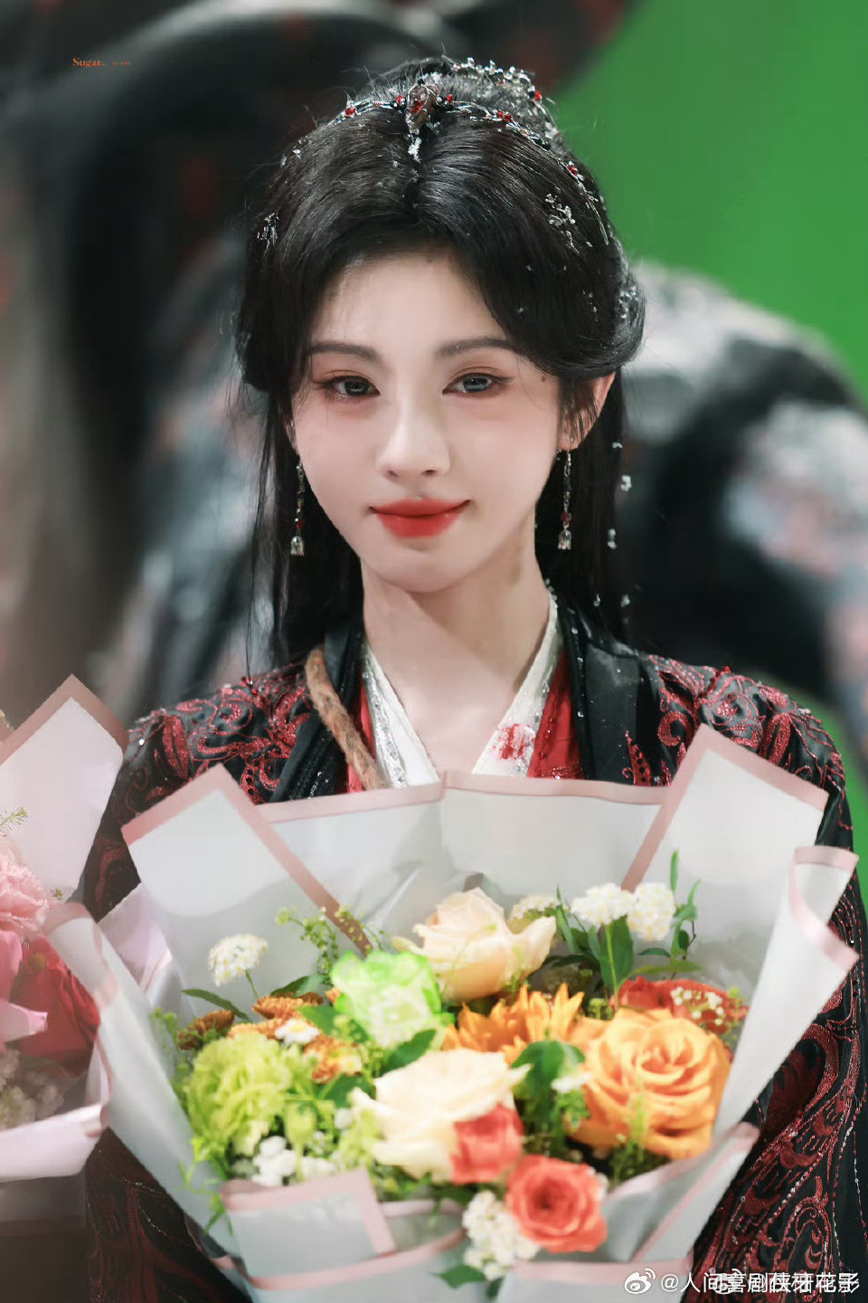 月鳞绮纪杀青 《月鳞绮纪》终于杀青啦！郭敬明导演的帅哥美女齐聚的单元剧终于迎来了