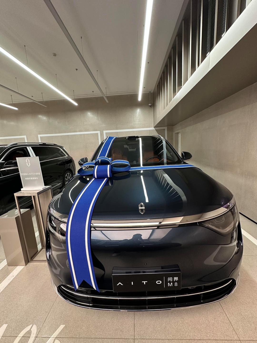 乘联会今日公布6月国内乘用车销量排行榜，令人意外的是，两款传统燃油车型——大众朗
