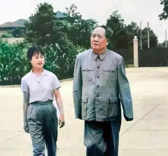 1962年，印战期间，毛主席正在听中印战争的战报，谁料，突然听到印度派出“杰特联