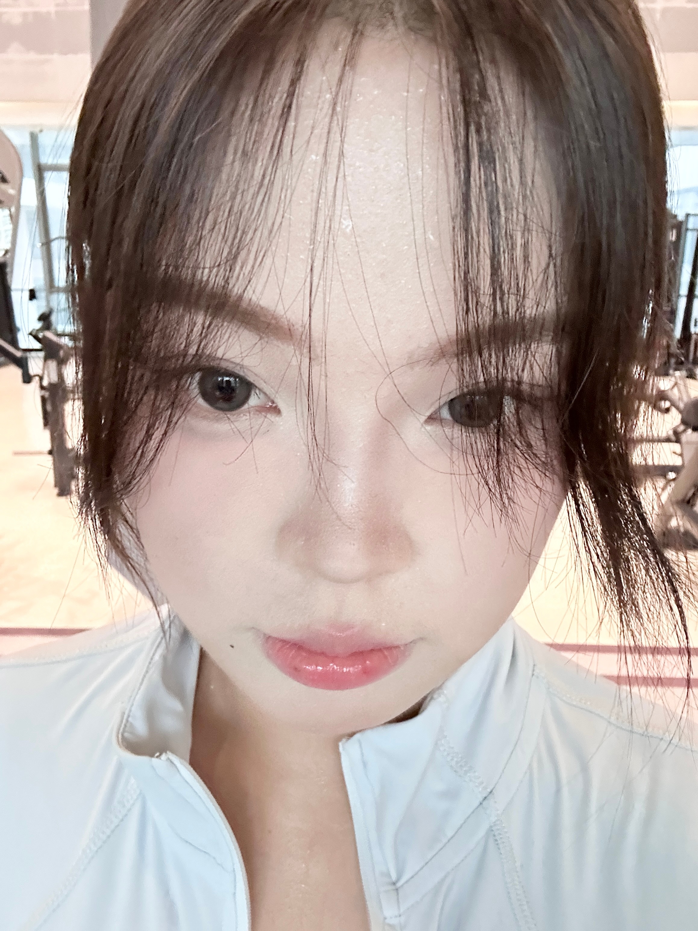 我发现我以前真装 尼玛 健身就应该画个妆。 ​​​