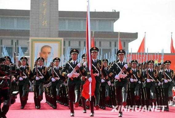 【重温历史瞬间：2009年国庆60周年大阅兵的辉煌与意义】

2024年10月1