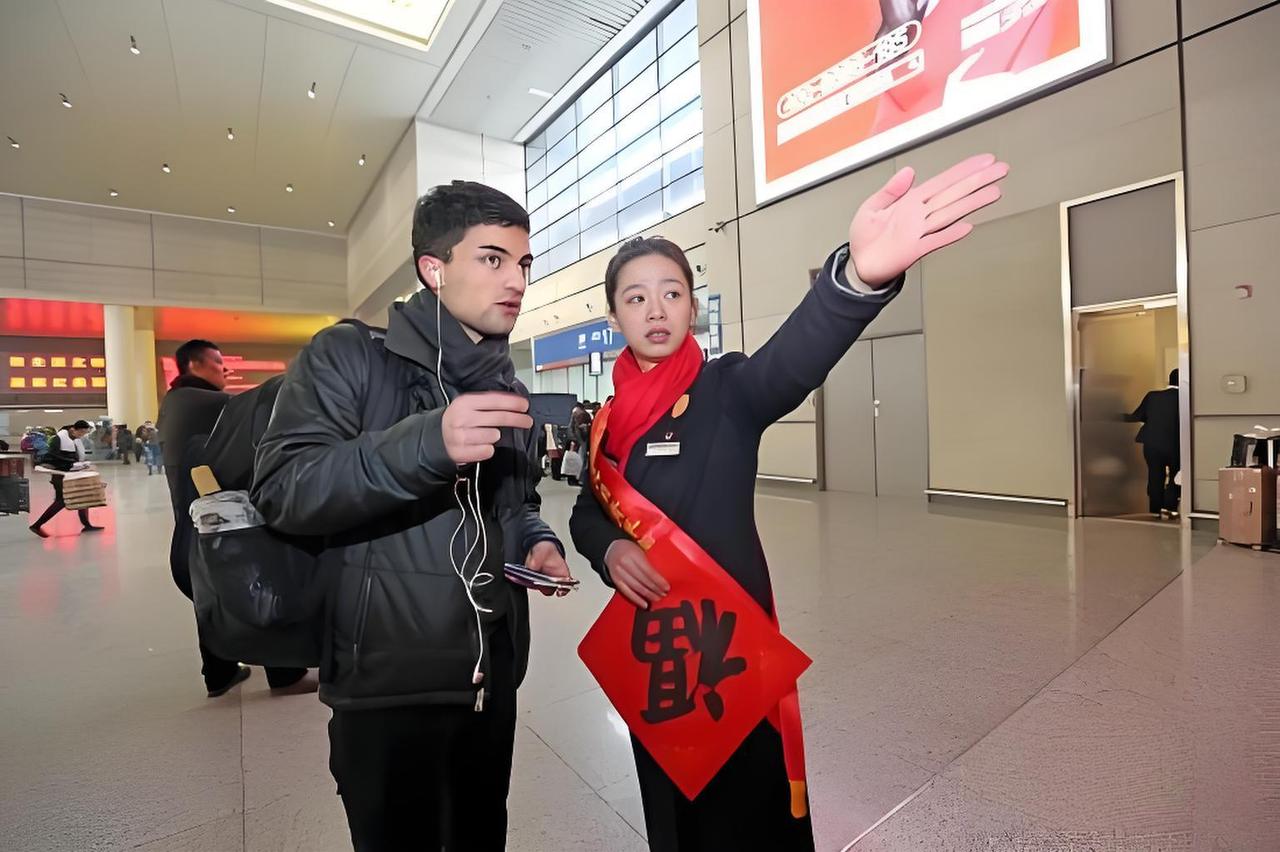 2026春运惊现“洋逆旅”，中国这波操作赢麻了！
2026年春运首日，上海虹桥机
