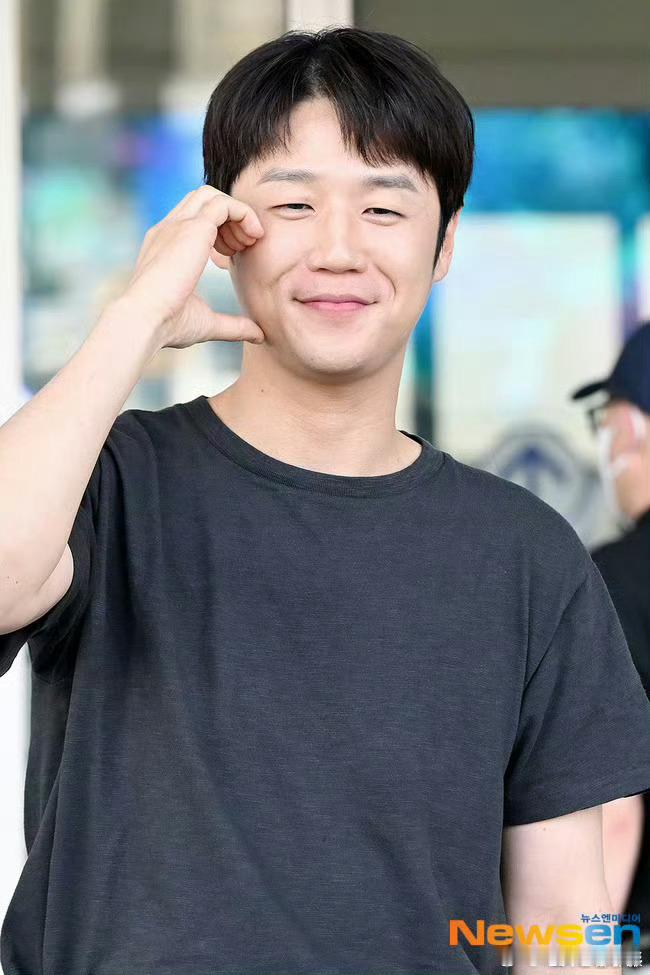 我去 目前韩国最火最贵的男演员来了 郑准元是你的理想型老公吗韩国现在最火的男演员