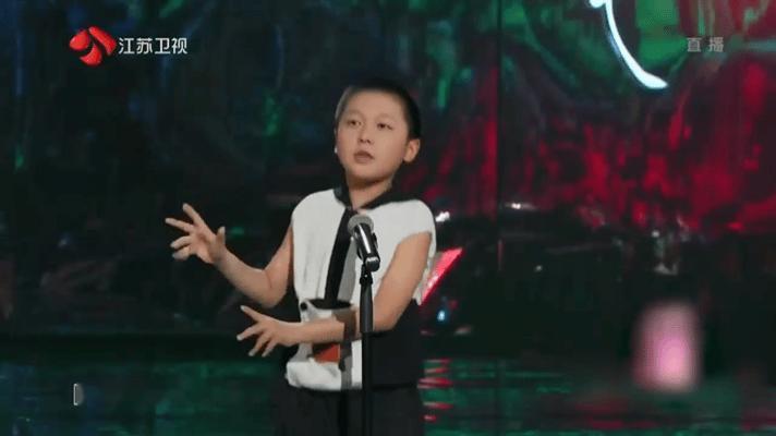 别人家跨年炫氛围江苏跨年炫技  江苏卫视跨年晚会，不只是跨了一个年，更是跨了一次