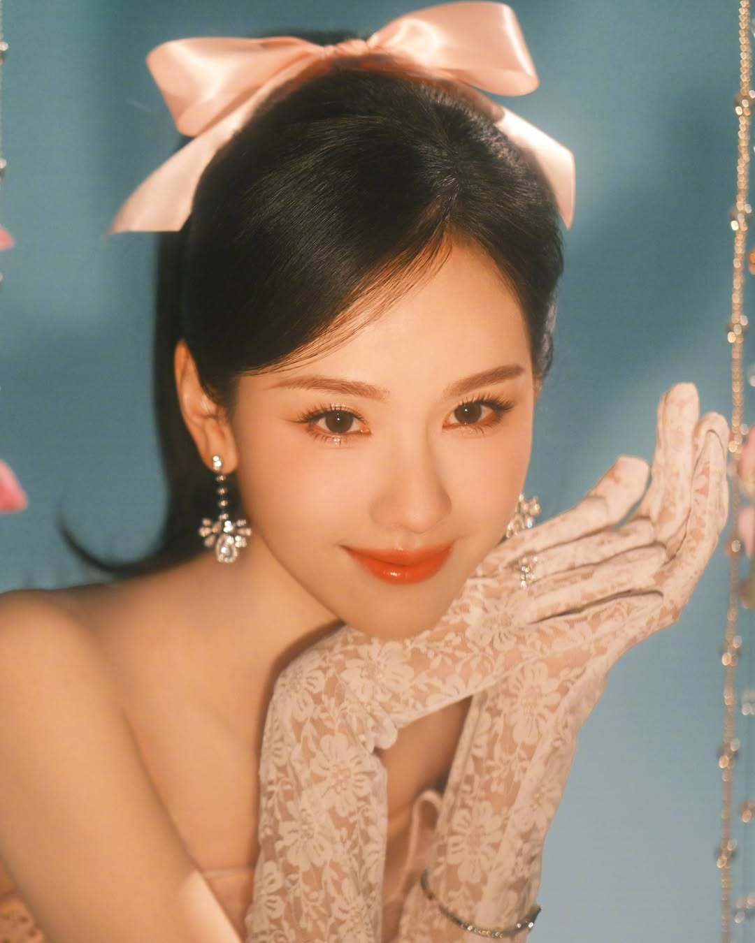 陈都灵 