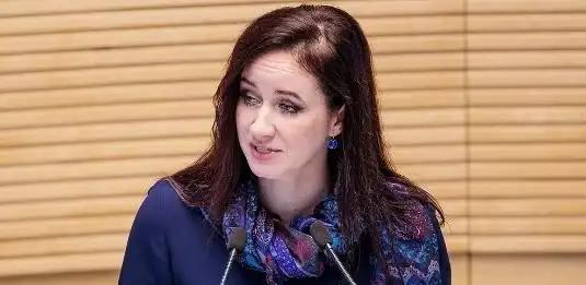 *立陶宛新总理又发话了：“中国再不跟我们联系，我们就要生气了”，今年7月立陶宛执