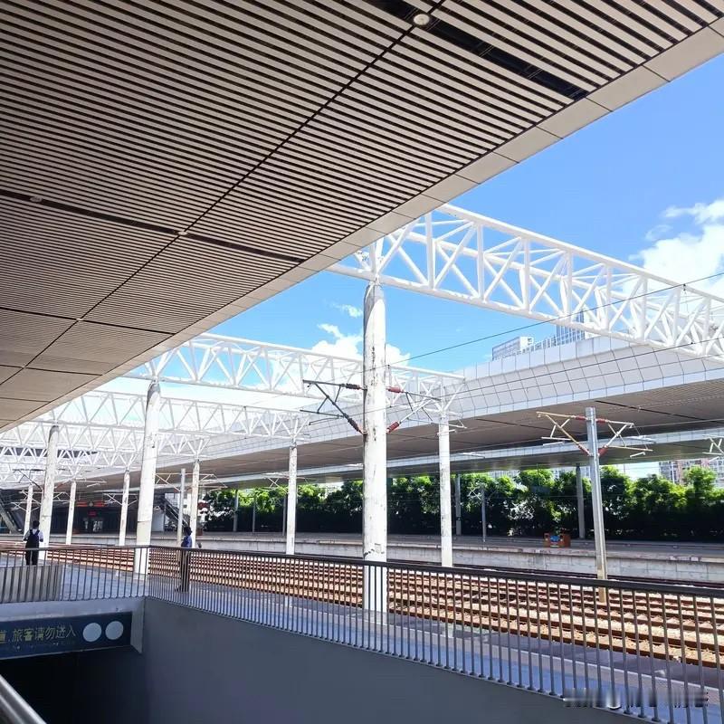 上联：清清楚楚不清楚，求下联？简简单单不简单