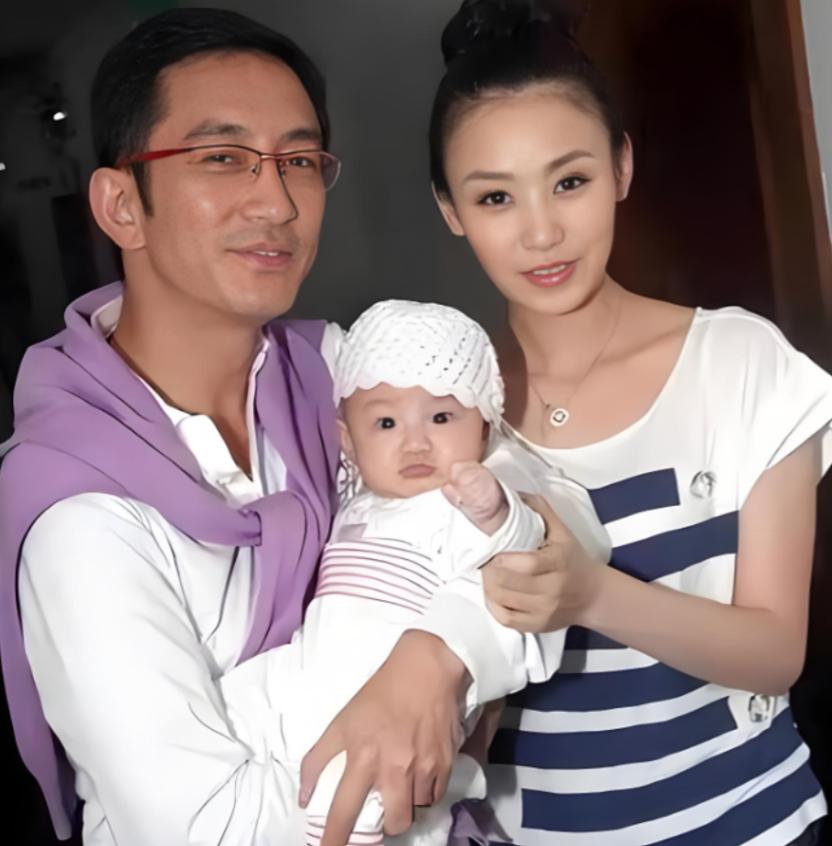 2007年，43岁的吴启华娶了比自己小21岁石洋子，结婚7年家产被石洋子挥霍一空