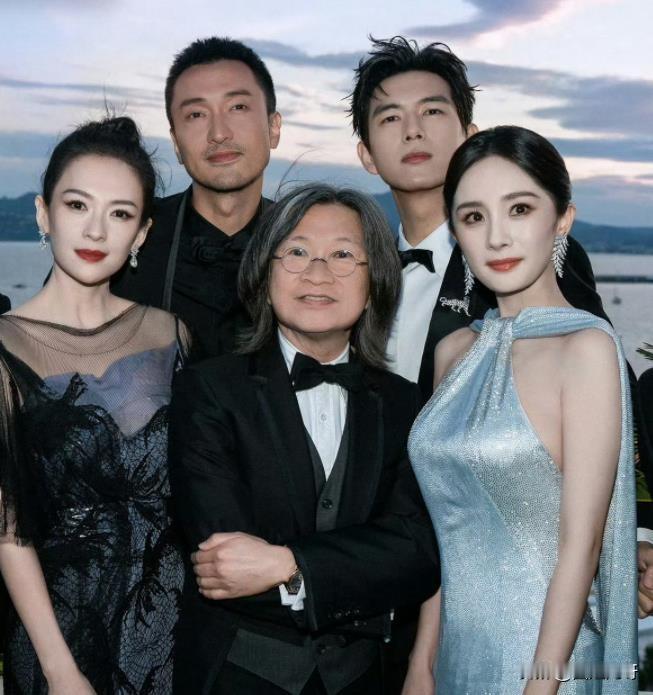 不是吧！章子怡主演，杨幂、赵丽颖作配的《酱园弄》戛纳首映口碑崩了？
众所周知，《