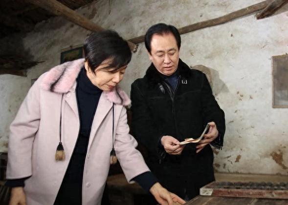 中国的富豪和贪官们，你们在美资产或被冻结，赶快拿回来投资投案吧！

近日，美国官
