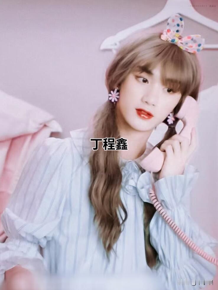 17位男明星“男扮女装”对比