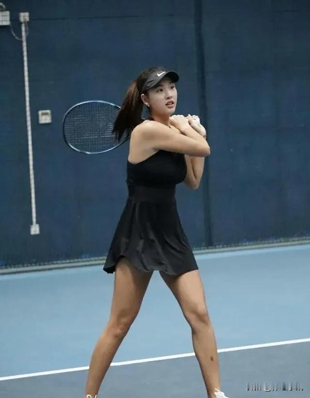 实话实说，中国网球运动员，一直以来不缺美女，在我心目中，曹雅婧，才是莎拉波娃之后