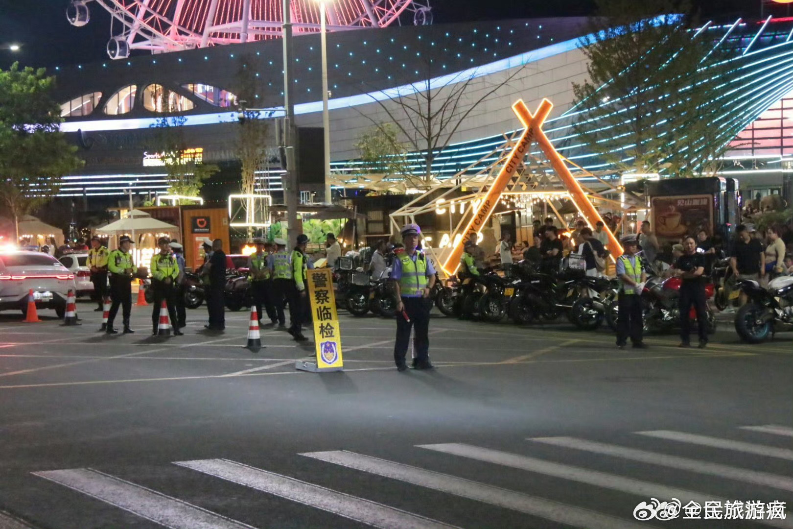 严查飙车炸街 兰州交警为夏夜降噪兰州交警严查飙车炸街        连日来，兰州
