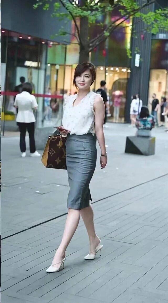 听过一句话：“人生永远没有太晚的开始，做你喜欢做的事，哪怕你现在已经80岁了。”