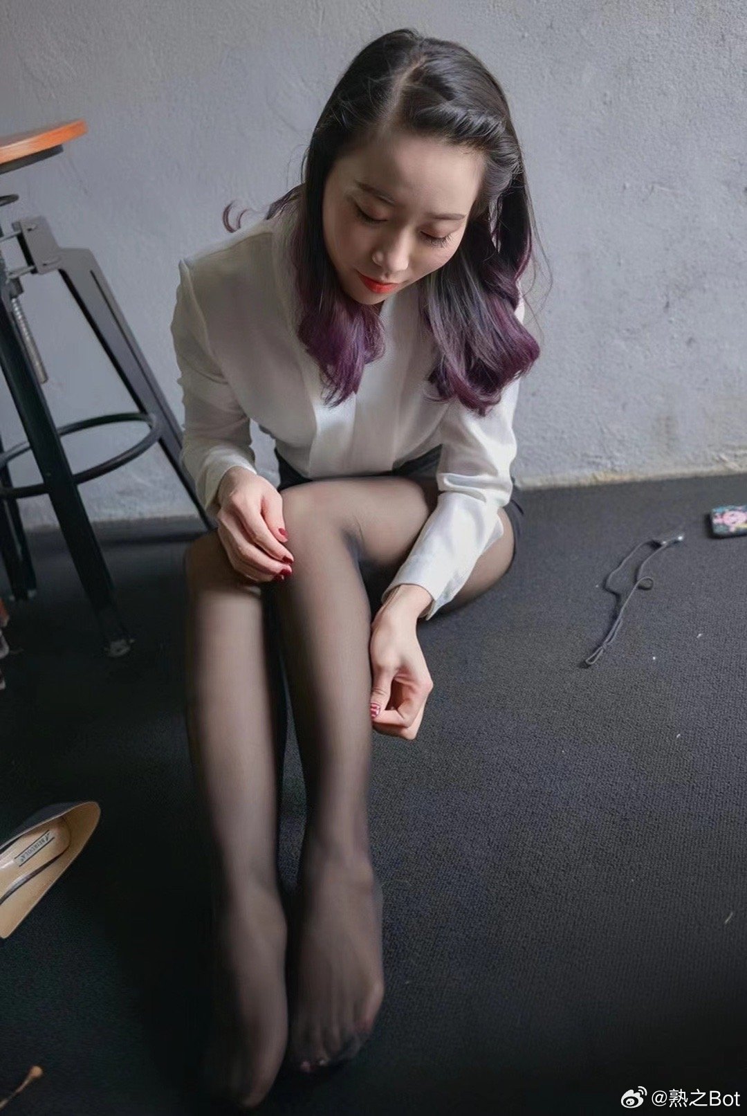 职业装黑丝高跟少妇 ​​​