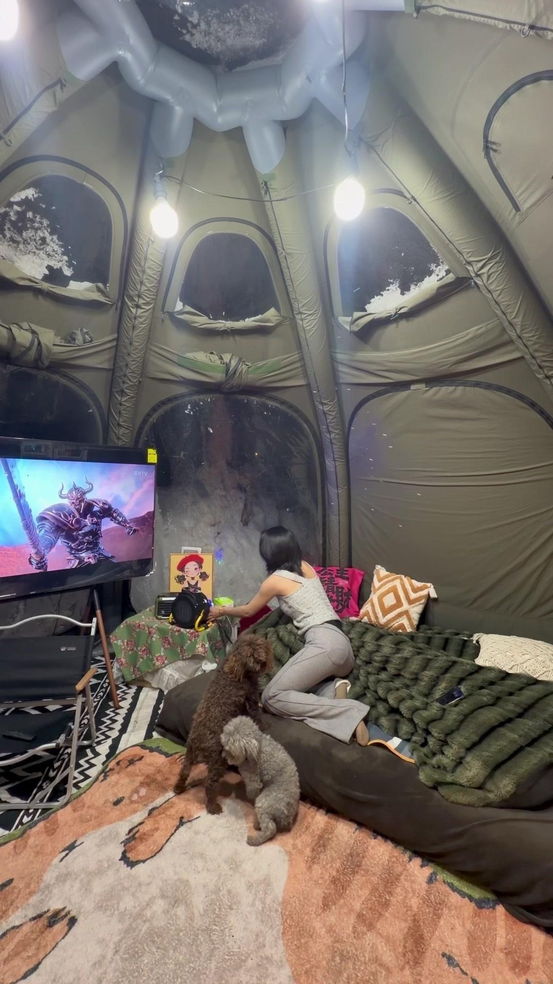 零下30度在阿勒泰帐篷露营，取暖设备我备了4种，20度温暖不是问题～

🌿柴火