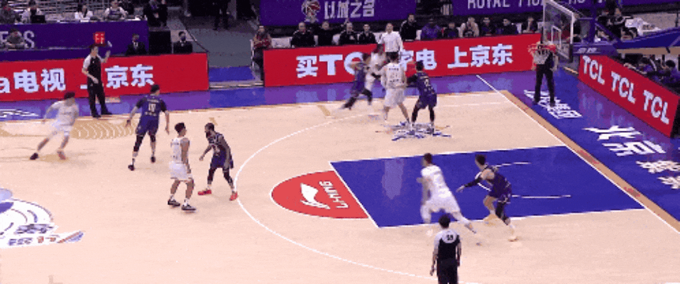 深圳：在我【绝杀之王】的头上玩绝杀？深圳男篮战胜北控男篮深圳男篮绝杀北控男篮史密