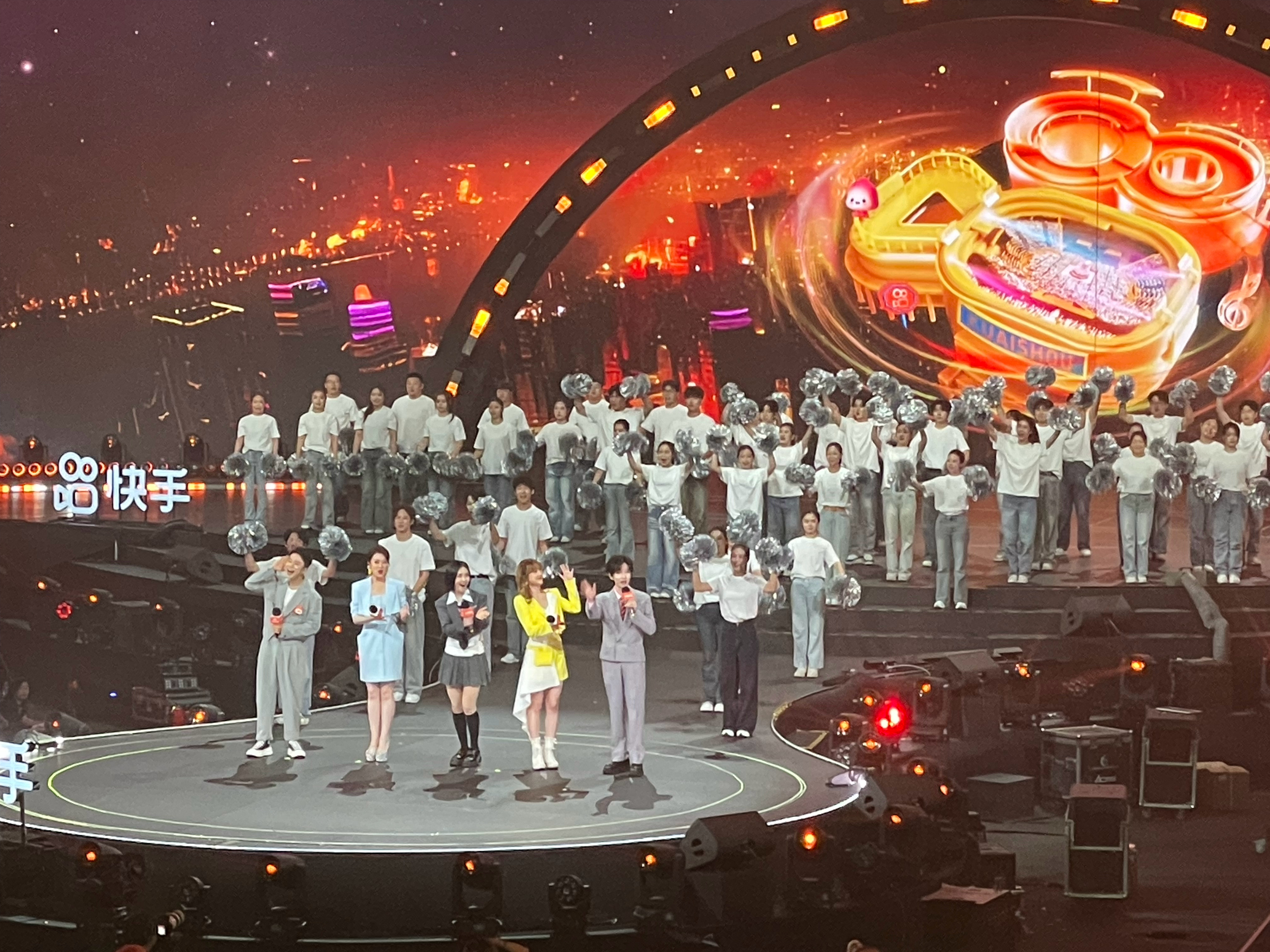 2025快手超级夏晚 来学习一下。 ​​​