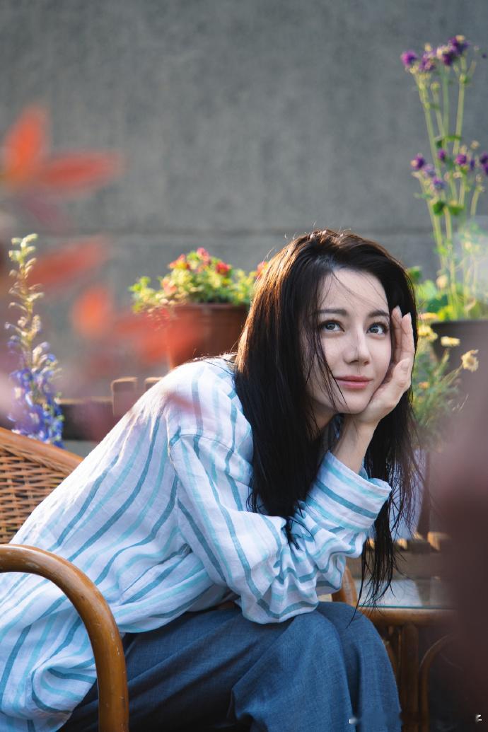 迪丽热巴聂九罗的独家瞬间迪丽热巴碎片中窥见九罗聂九罗的双面魅力！迪丽热巴从温柔雕