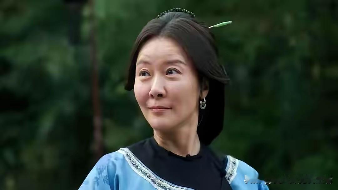 黄志忠柯蓝，这对生活当中的情侣，共同出演了一部电视剧《大生意人》。
从《人间正道