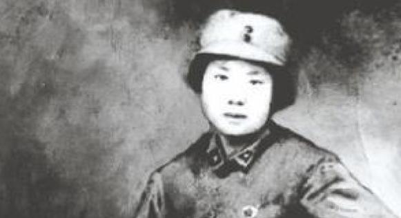 1943年，日军闯入杨家会村，一名鬼子发现17岁少女独行，尾随过去准备施暴。但他