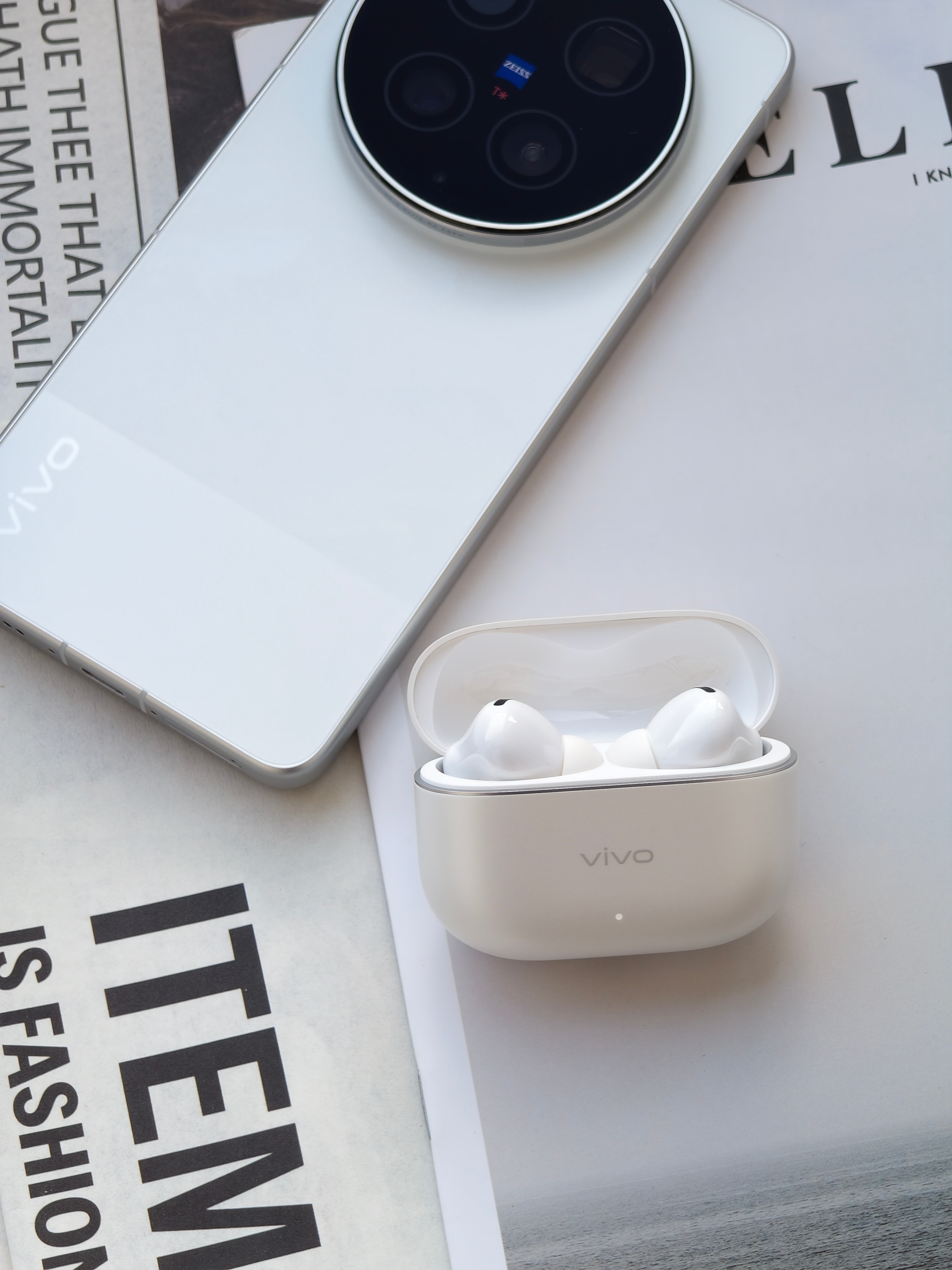 简单唠下vivo TWS5 Pro真实体验，不吹不黑。先说优点，音质是真的出彩，