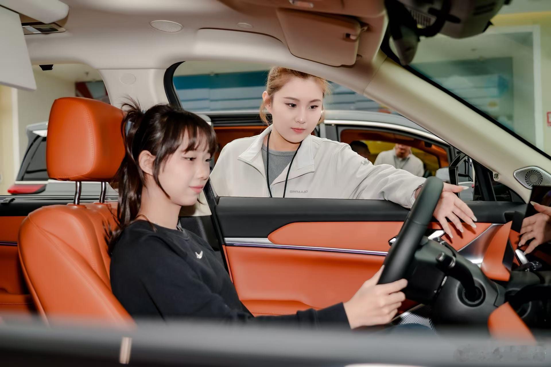 直击魏牌全新蓝山智能进阶版 人气现场🔥是谁！已经抢先看过魏牌全新蓝山智能进阶版