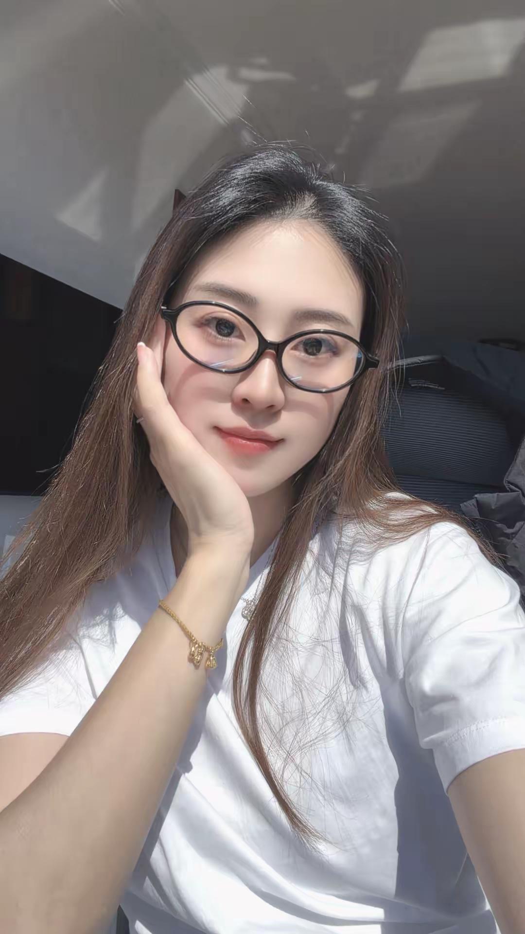 好美的小姐姐[惊呆][给力][赞]