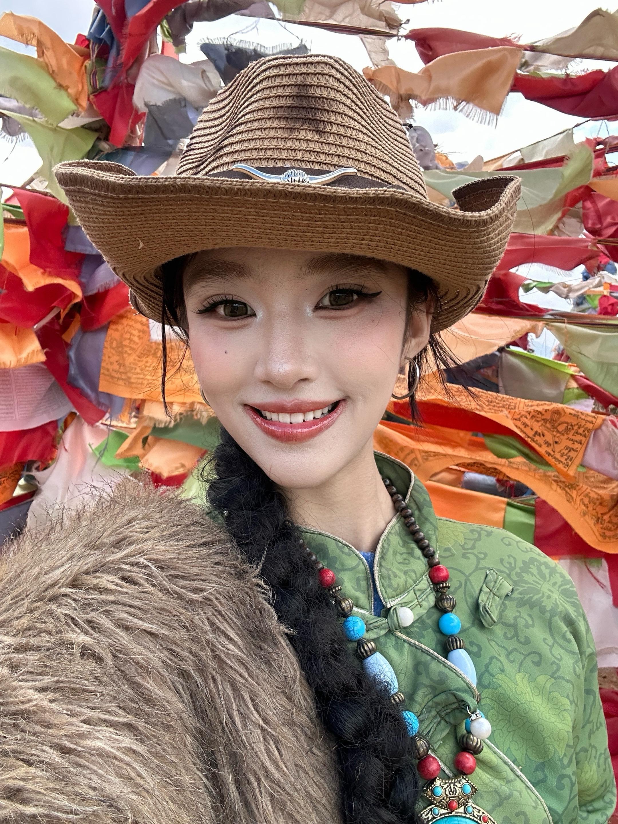 平和 坚韧 不悲伤