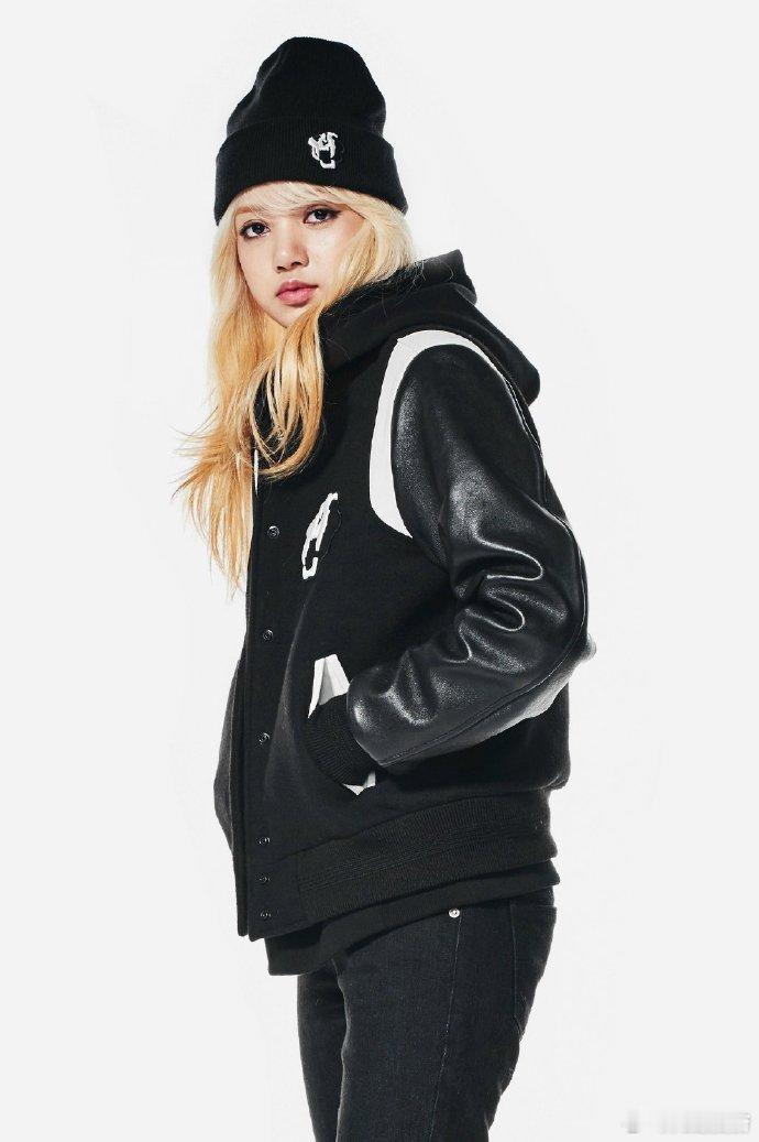 LISA x NONA9ONLISA[超话] ​​​
