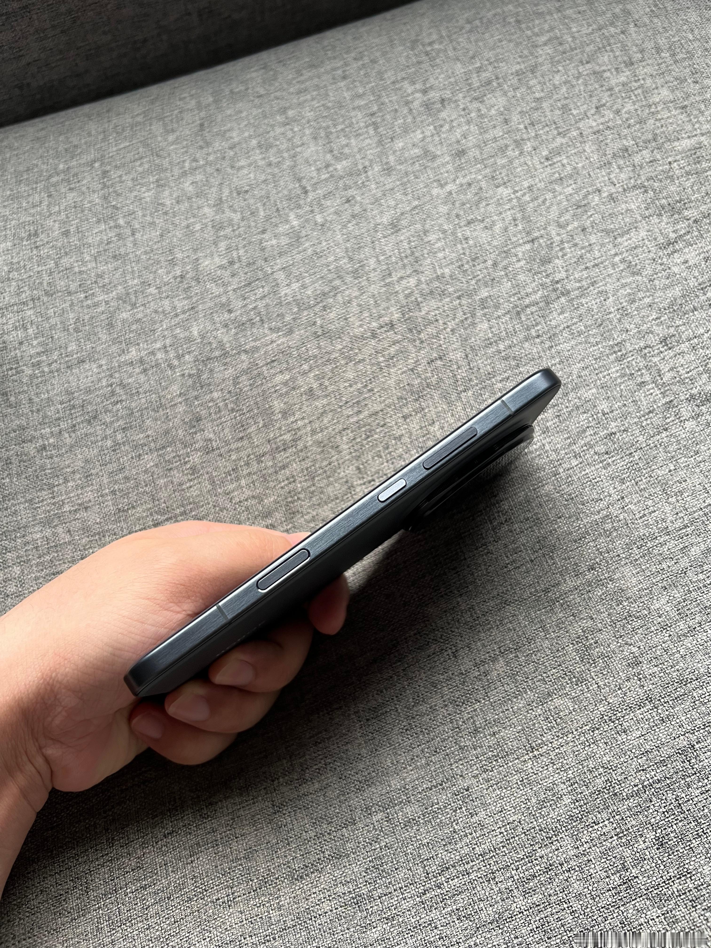 荣耀Magic8 Pro 16+1TB 黑色，成色完美，盒子配件全套，电池效率1