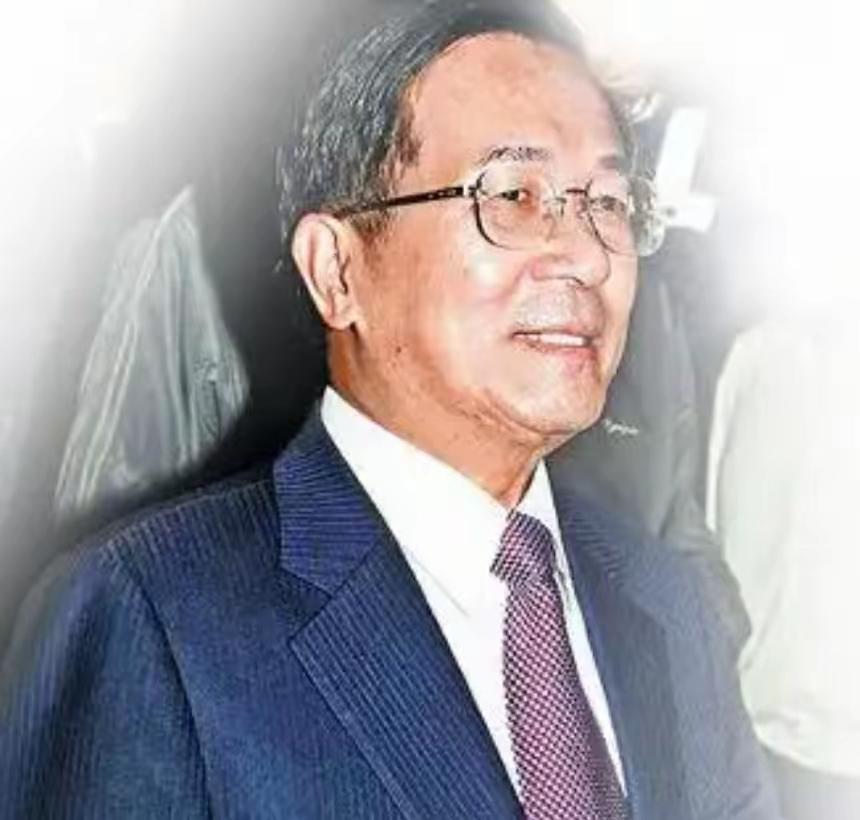 台湾地区前领导人陈水扁发表声明，“赖清德出访斯威士兰行程被‘三连拒’，老面孔陈水