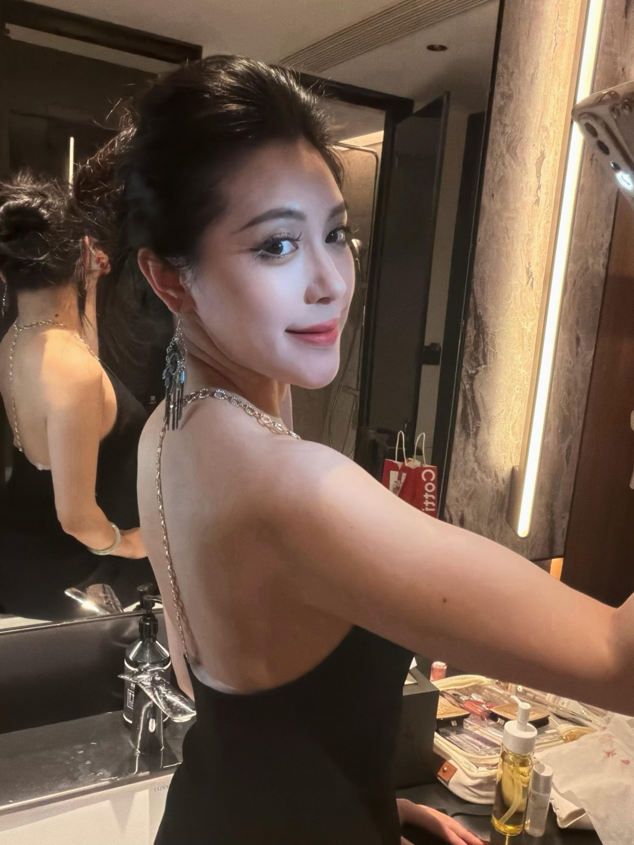 妈妈~