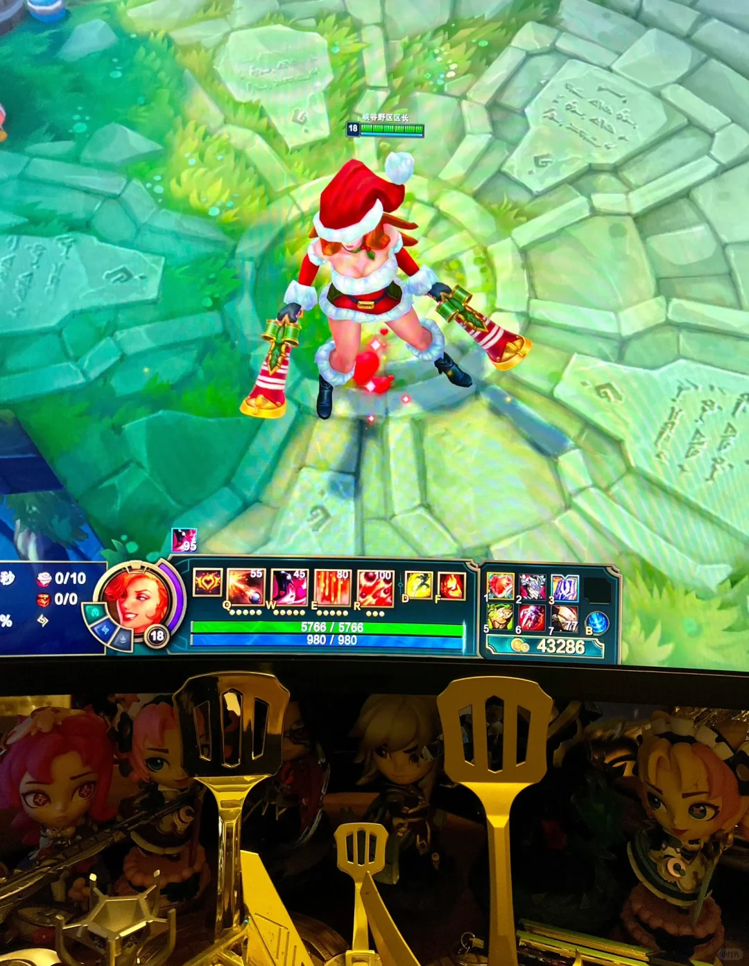 英雄联盟圣诞节系列皮肤你有几个？