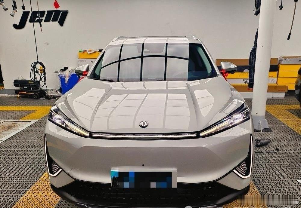 其实我也给老乡推荐土特产东风风神L7预算下可以买到高配发动机很好马赫混动更是呱呱