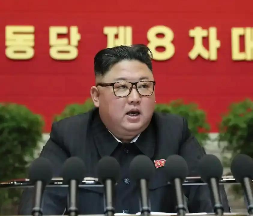 6月23日，据朝中社报道，朝鲜领导人金正恩在劳动党第九届中央委员会第二次扩大全会