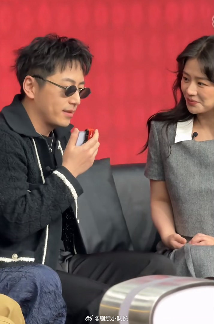 白客对马思纯撒娇说我爱你 电影《我的妈耶》扫楼现场，白客撒娇告白名场面爆笑出圈，