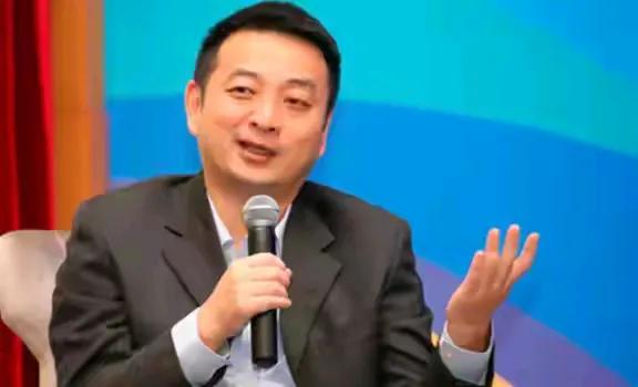 人口变动对国家的经济、社会和政治格局具有深远的影响。人口学家梁建章关于“如果不尽