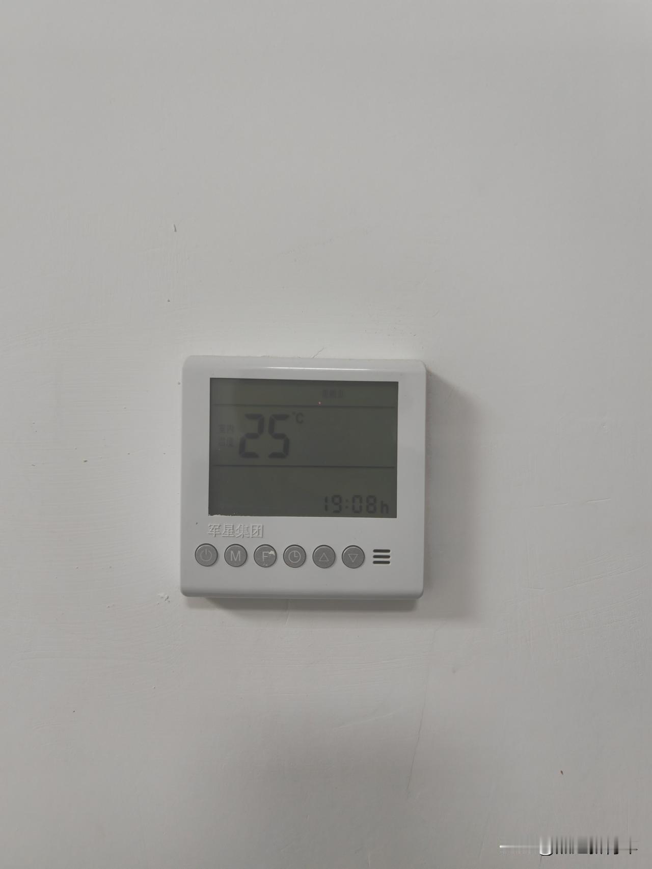 保定供暖可悠着点烧啊！别到时候真冷的时候没煤了…很多小伙伴反映今年暖气很热，躁得