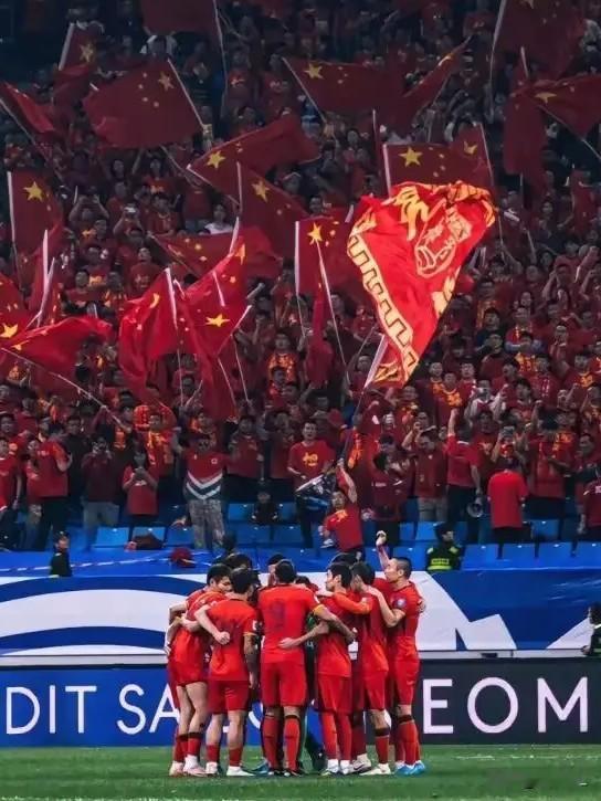 中国男足的地位也是越来越高了，央视态度180度大转变。
  最近，U17、U19