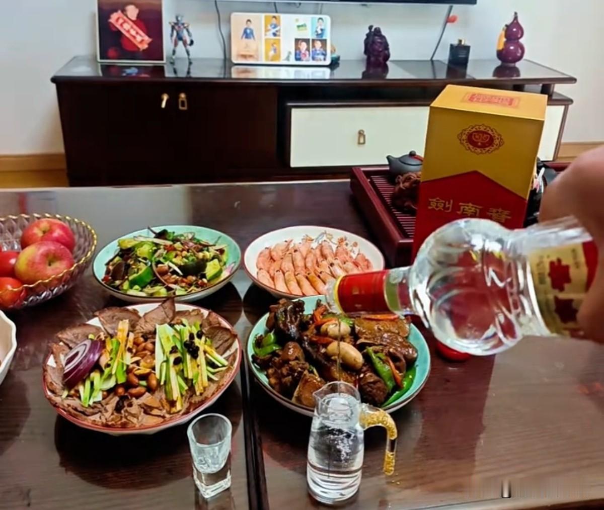 一个人在家做电商，2年多时间挣了一百多个，今天终于全款拿下了自己渴望已久的一套房