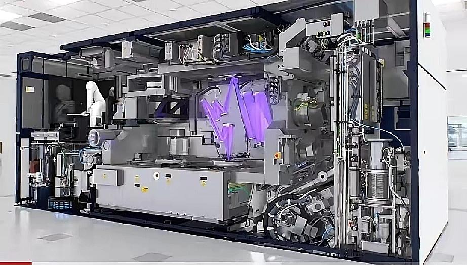 光刻机没用了，荷兰太冤了？美国一纸命令，荷兰就果断切断了对我们的光刻机出口。他们