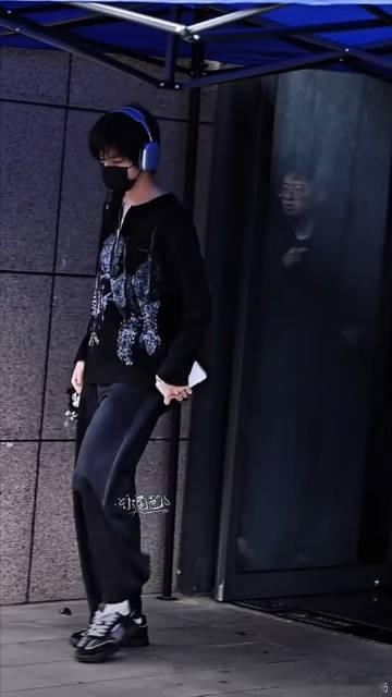 我们的少年时代2开机上班路透TF四代我们的少年时代2开机上班路透 TF四代我们的