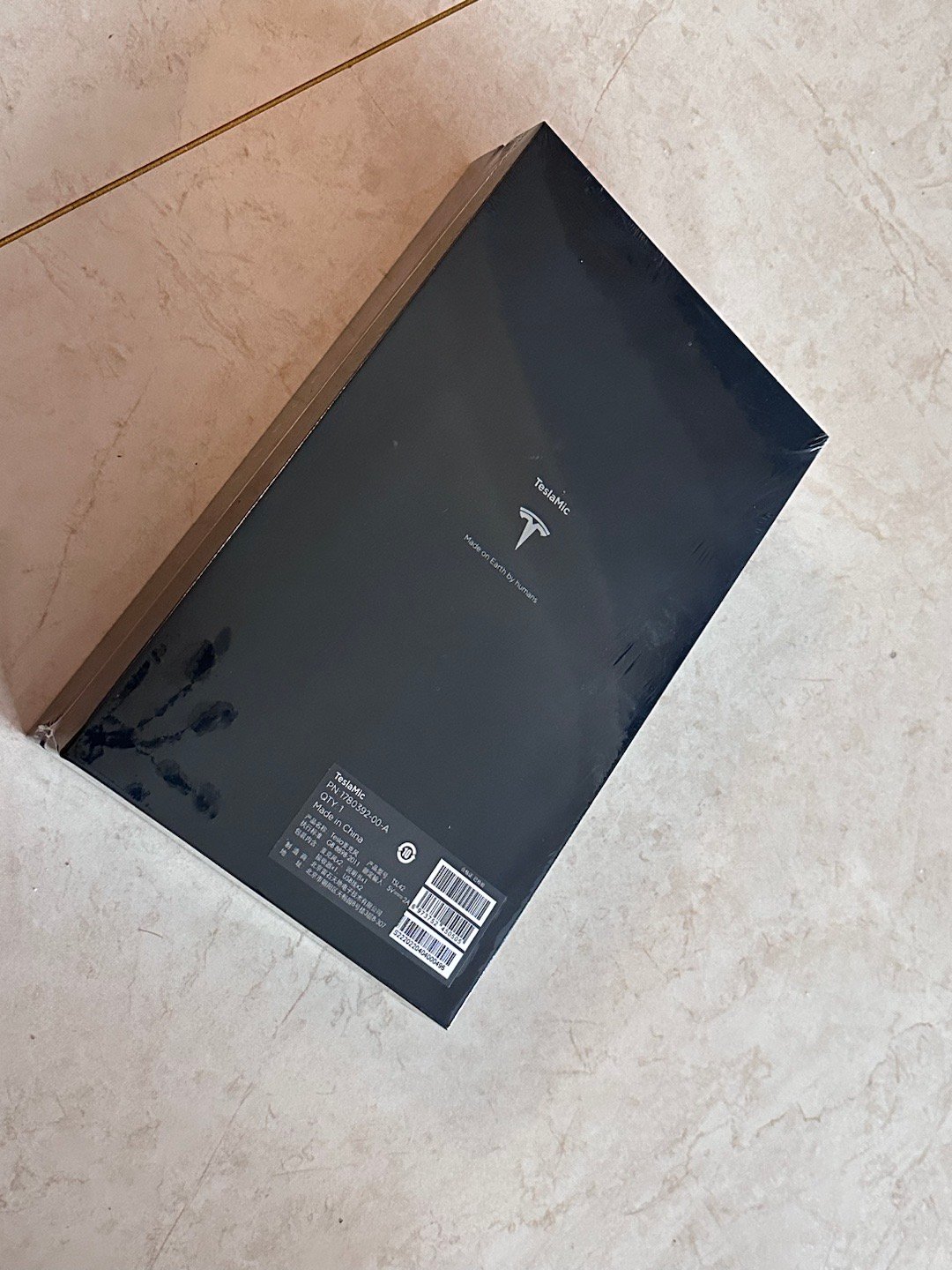 同样是雷石出品的麦克风，与特斯拉的匹配和领克09相比，差距太大了，效果不及领克0
