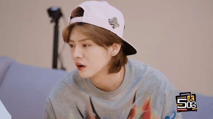 鹿晗秒猜邓超陈赫送的礼物鹿晗猜中邓超陈赫礼物哈哈哈哈哈 头发和字，这两样东西能猜