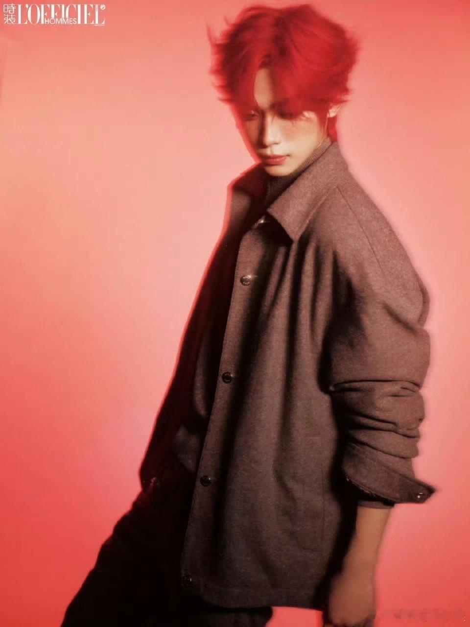 田栩宁有新的商务 梓渝也换了红发 这算不算另一种意义上的顶峰相见田栩宁 清扬梓渝