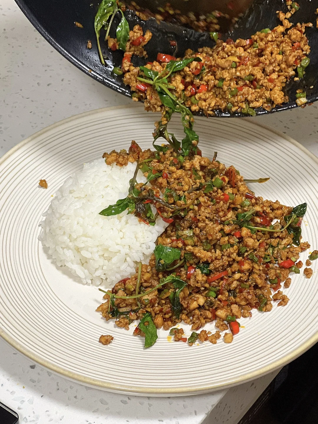 今天男友挑战泰国打抛饭！江西版的🤣！！